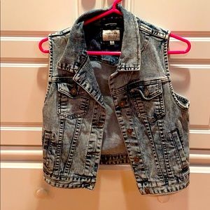 I Love H81 Denim Vest Large